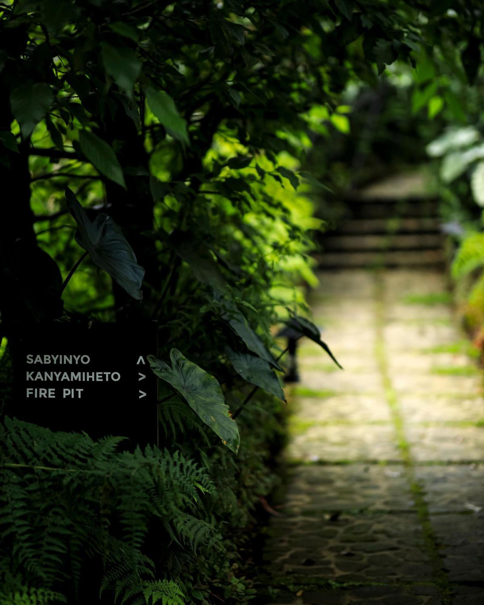 Sambora Kinigi Villa Luaran gambar